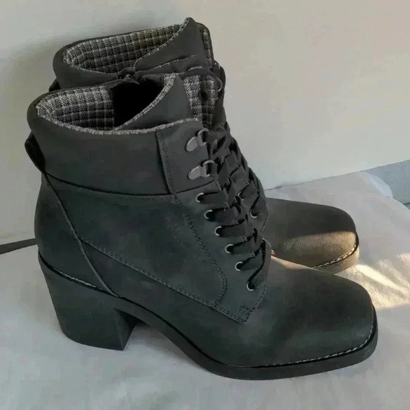 Crown Vintage inner zip heeled Boots 9 1/2 - Picture 2 of 9